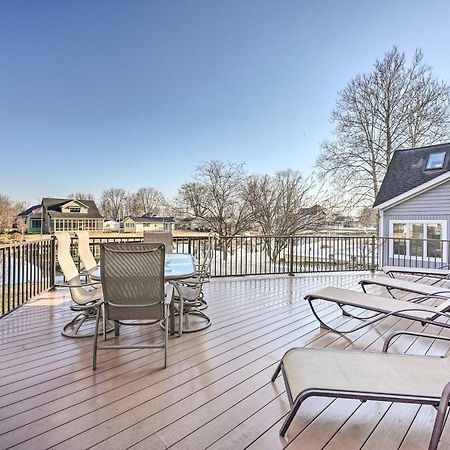 Spacious Syracuse Getaway With Waterfront Deck! Exteriör bild