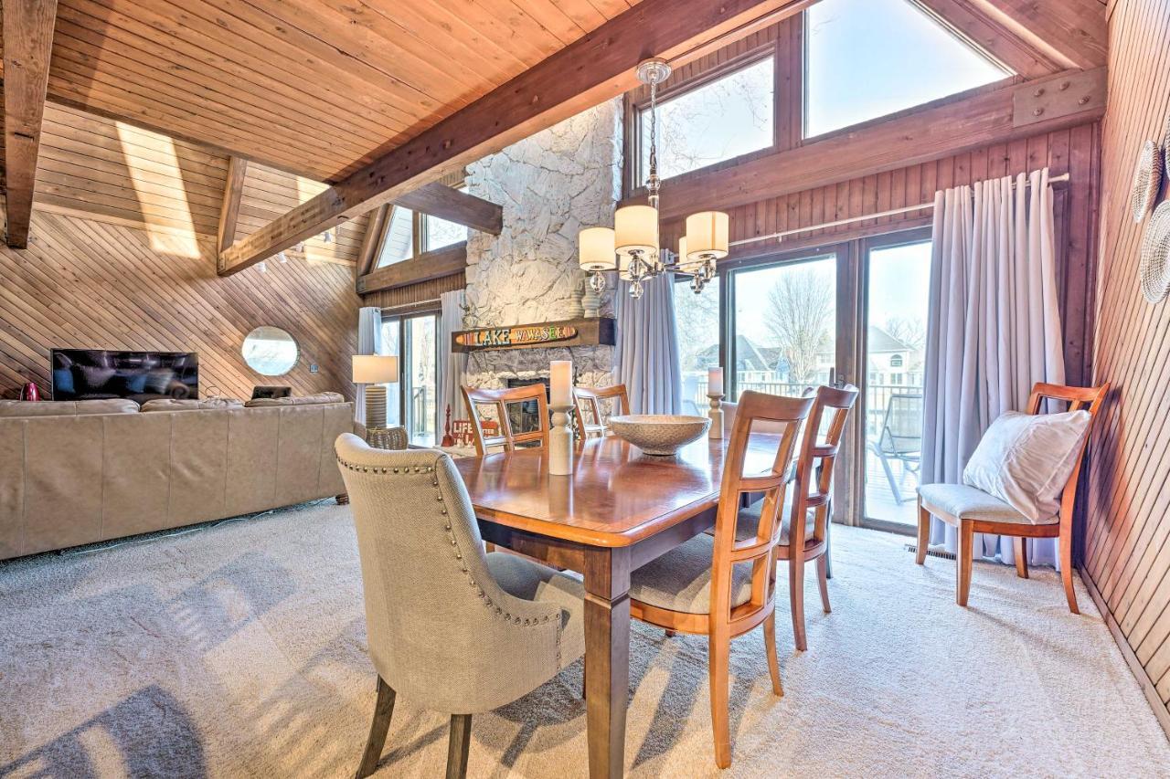 Spacious Syracuse Getaway With Waterfront Deck! Exteriör bild