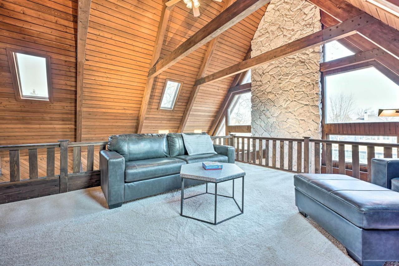 Spacious Syracuse Getaway With Waterfront Deck! Exteriör bild
