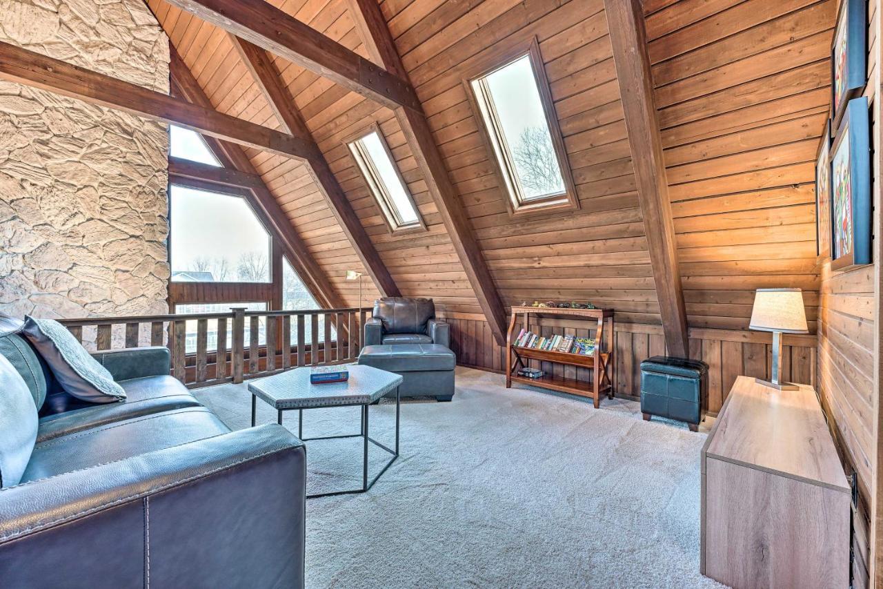 Spacious Syracuse Getaway With Waterfront Deck! Exteriör bild