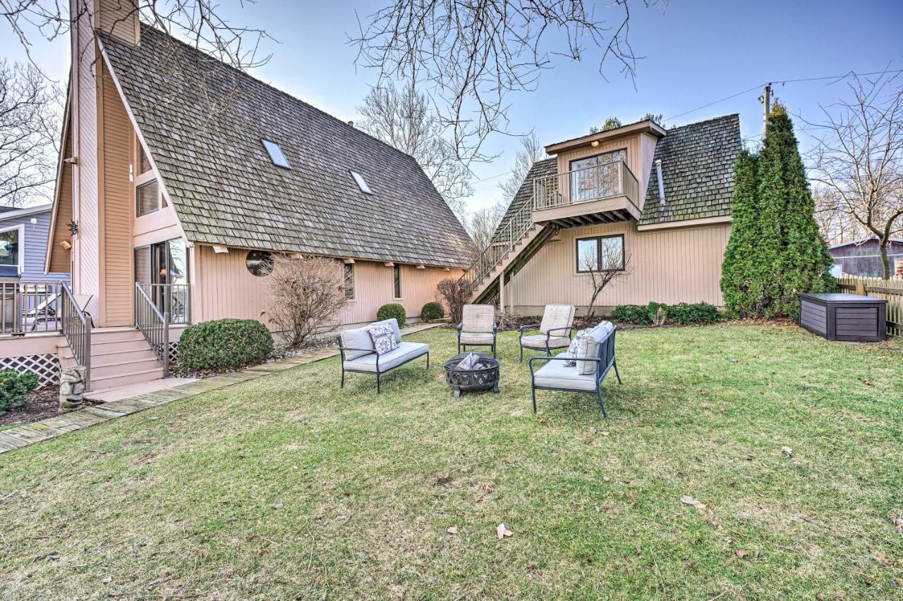 Spacious Syracuse Getaway With Waterfront Deck! Exteriör bild
