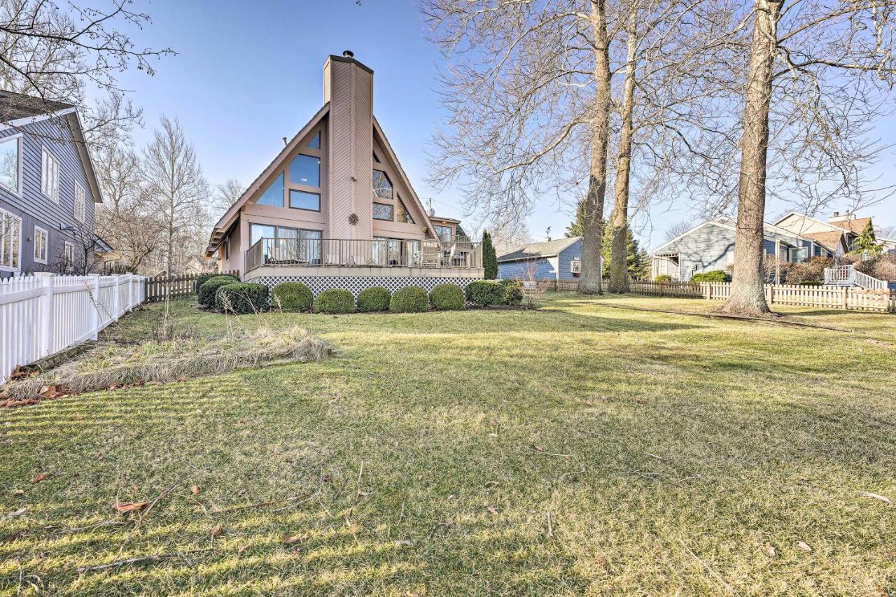 Spacious Syracuse Getaway With Waterfront Deck! Exteriör bild