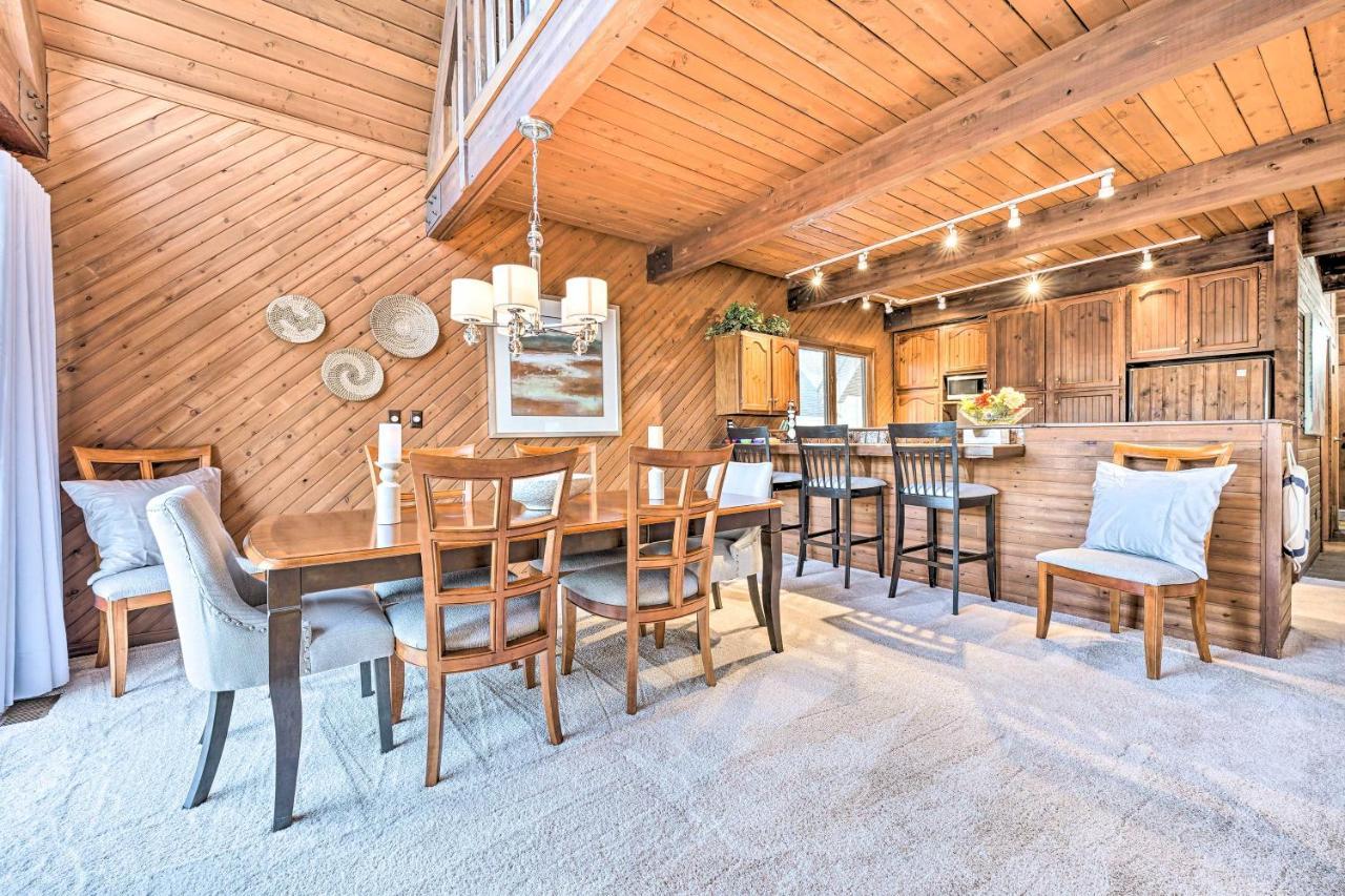 Spacious Syracuse Getaway With Waterfront Deck! Exteriör bild